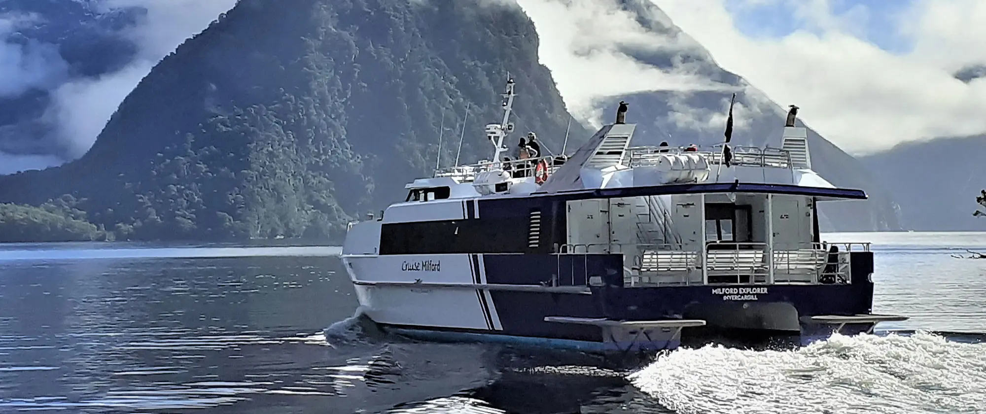 milford sound small group tour from te anau